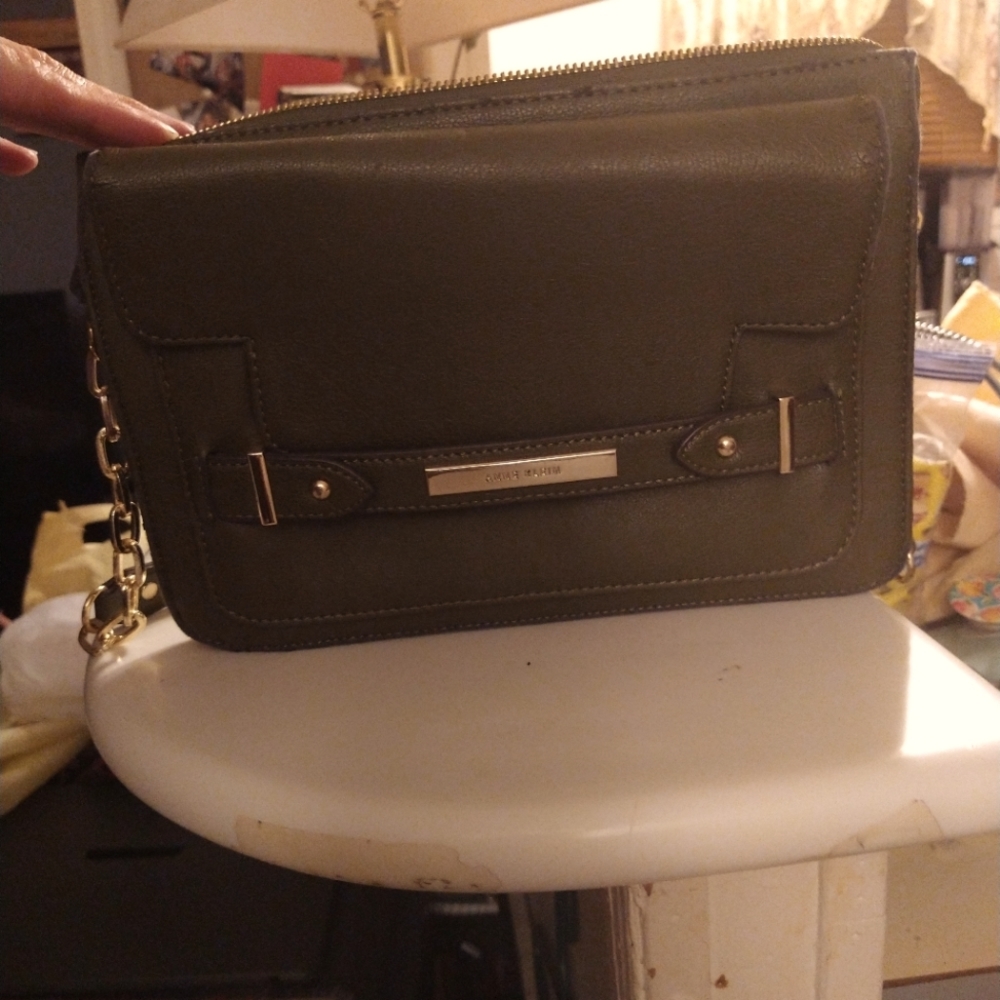 Ann Klein green purse